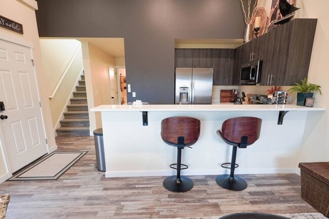 Foto del edificio - Gated Community A/C Almost New Home in Cen...