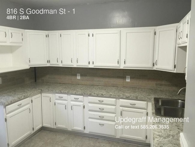 Foto del edificio - 816 Goodman St S