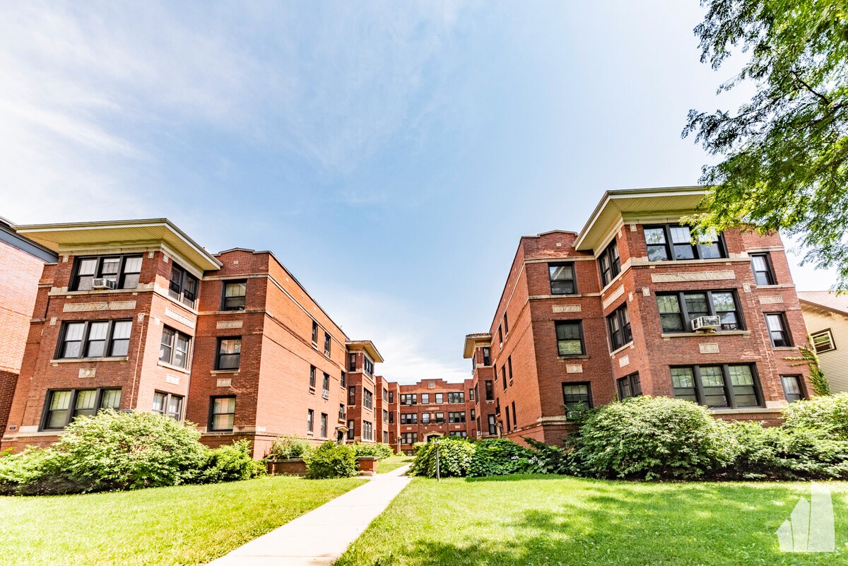 Foto principal - 3920 N Keeler Ave