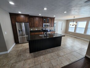 Building Photo - 11369 Hereford Ct