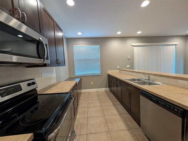 Foto del edificio - 701 Prospect Rd