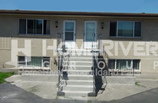Building Photo - 640 Hansen Ave