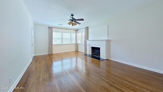 Foto del edificio - 6413 Colgate Rd