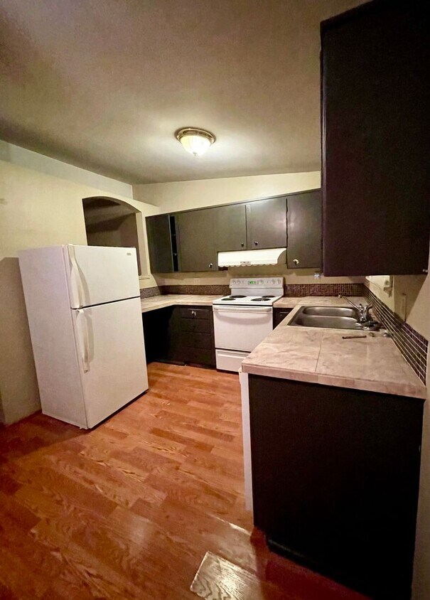 Primary Photo - Serene 2-Bedroom Apartment in Peaceful Puy...