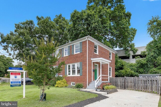 Foto del edificio - 2613 S Troy St