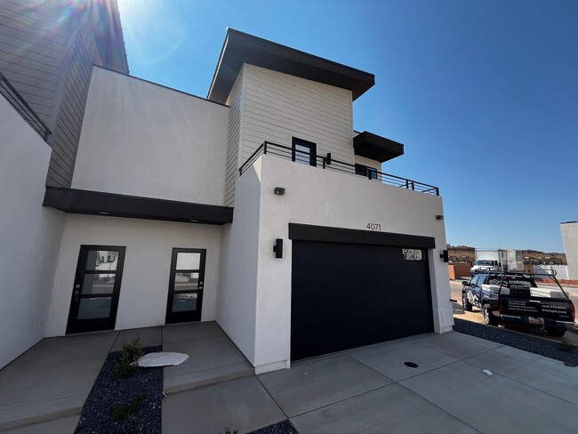 Foto del edificio - BRAND NEW TOWNHOME FOR RENT