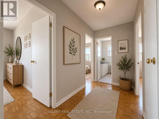 Photo du bâtiment - 1780 Lawrence Ave E