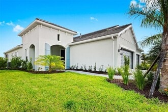 Building Photo - 10112 Lake Wales Cir