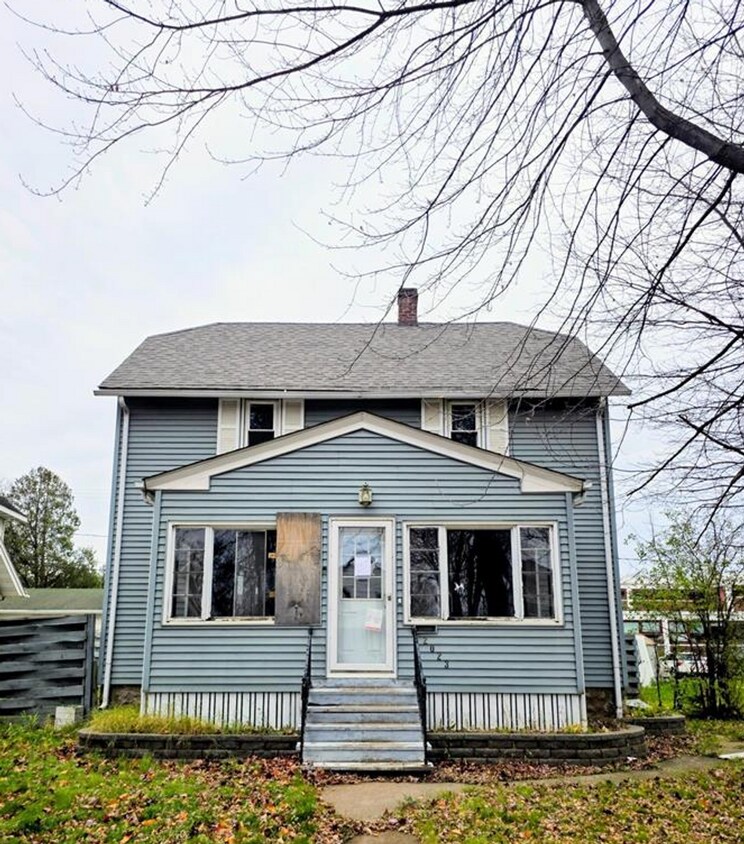 Primary Photo - 2023 6th Ave E