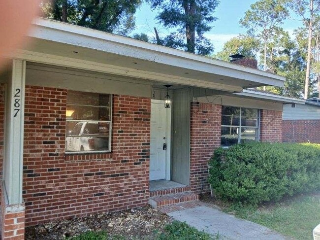 Building Photo - 287 SE Hanover Pl