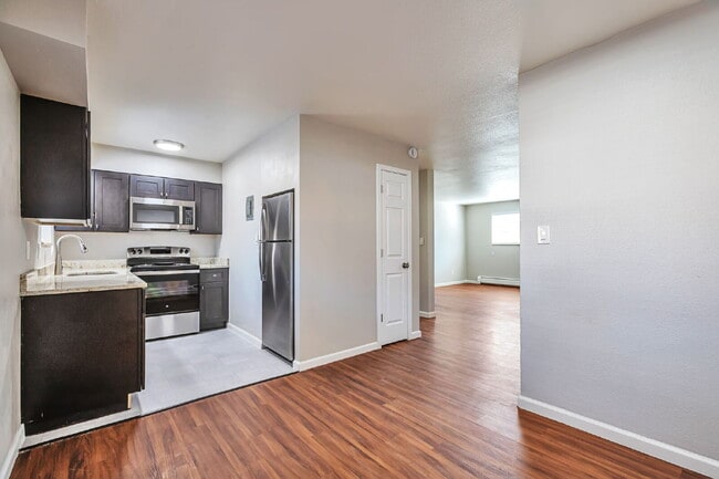 Building Photo - 5339 S Elati St