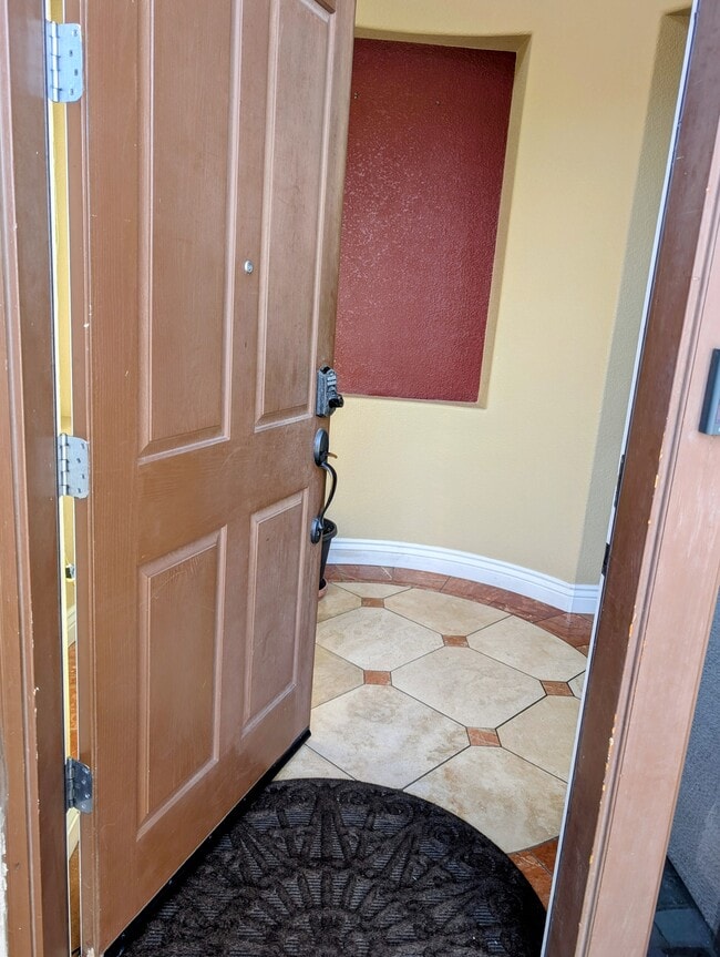 Building Photo - 430 Cicada Ct