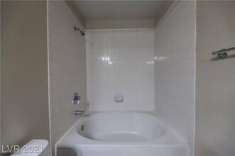 Building Photo - 2900 Sunridge Heights Pkwy