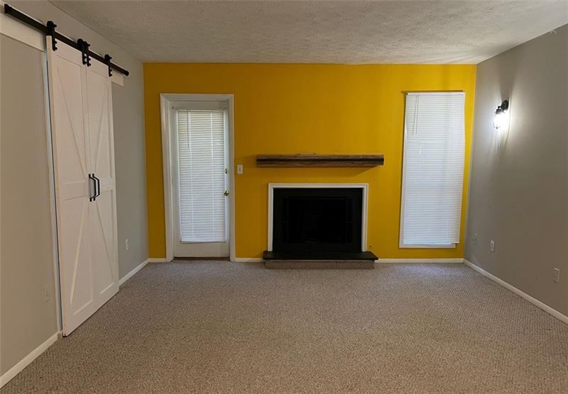 Primary Photo - 903 Dunbar Dr