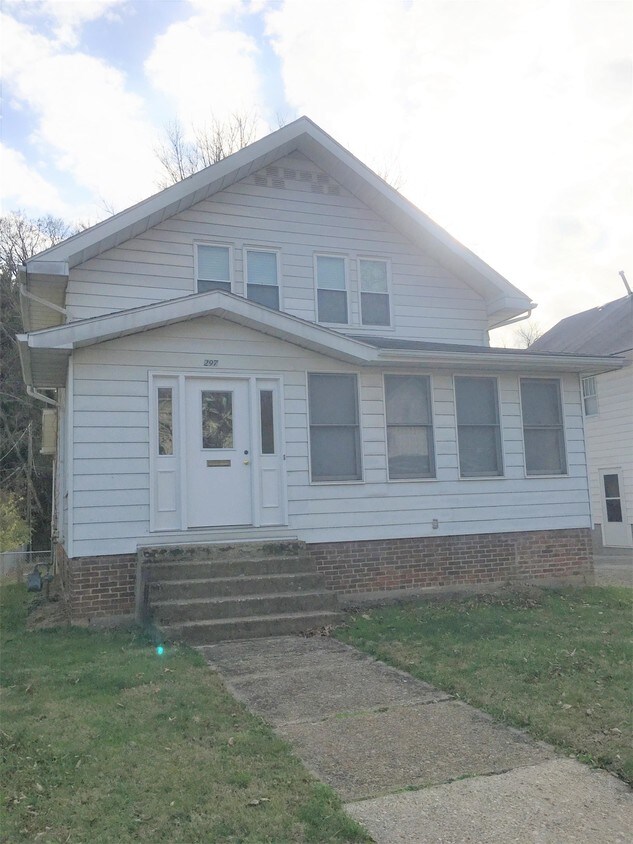 Primary Photo - 297 E State St