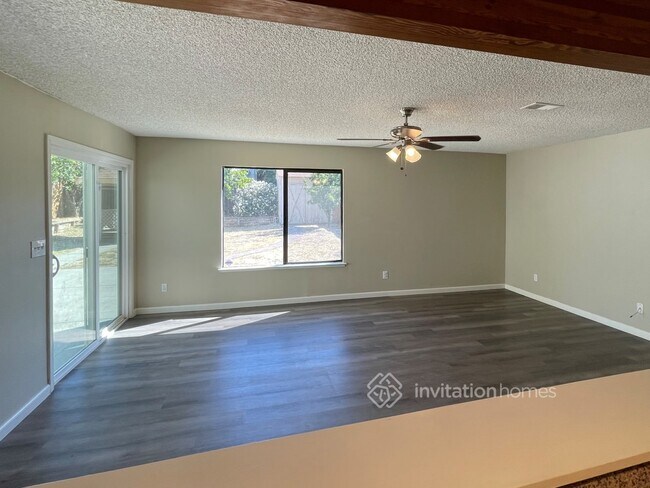 Building Photo - 2828 Point Arena Ct