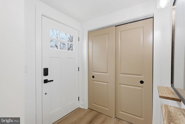 Building Photo - 7803 Monroe Ave