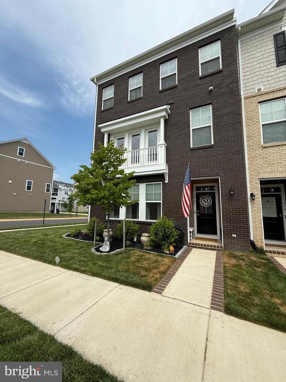 Foto principal - 1460 Meadowlark Glen Rd