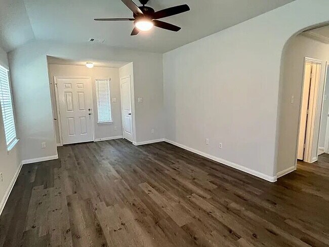 Foto del edificio - 973 Rice Dr