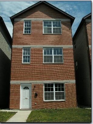 Primary Photo - 7919 S Phillips Ave