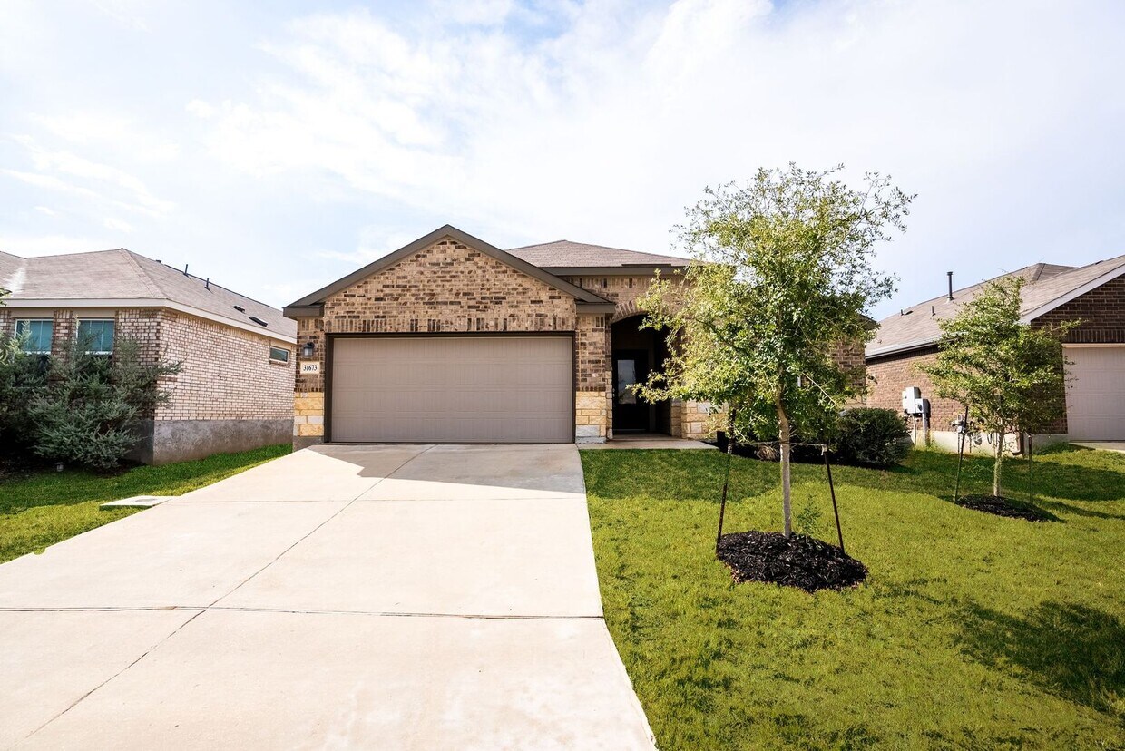 Primary Photo - State of the Art Amenities - 31673 Nimbus Dr