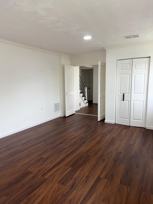 Foto del edificio - 320 University Blvd E