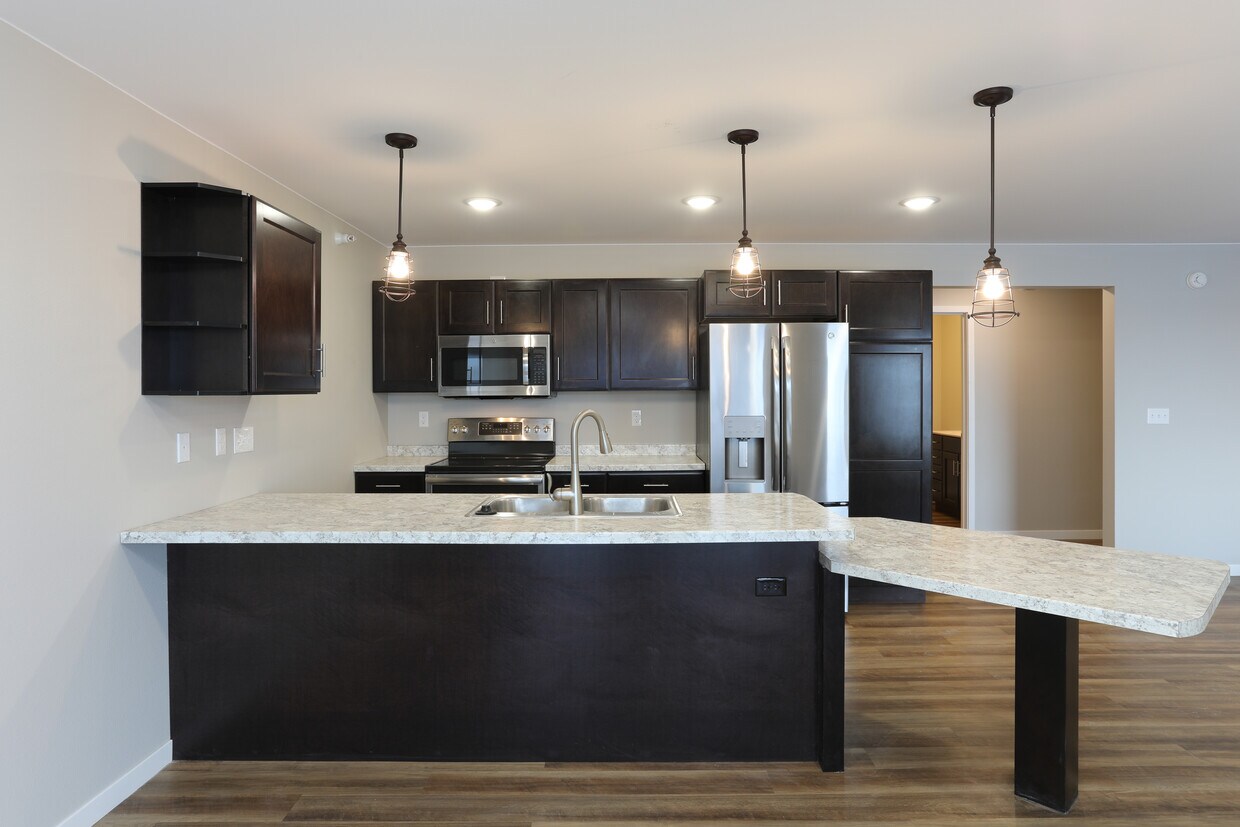 Empire Townhomes Apartments in Grand Forks, ND