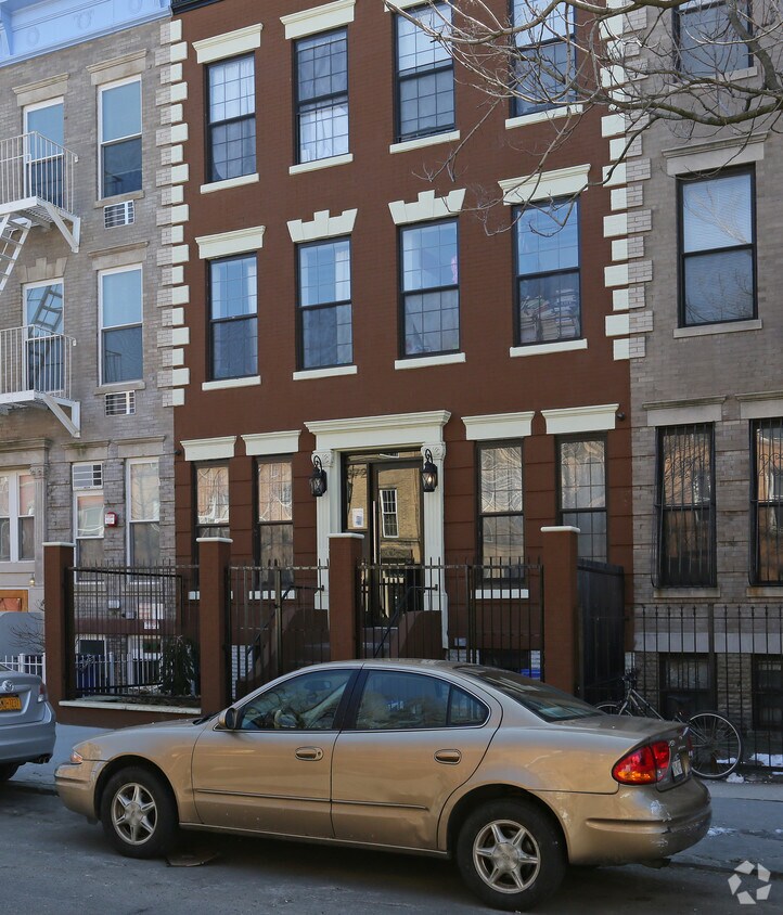 Building Photo - 872 Jefferson Ave