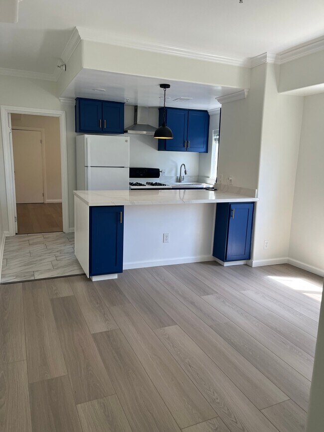 Foto del edificio - 1072 Laguna Ave