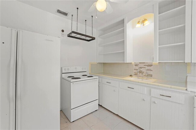 Building Photo - 3918 W Santiago St