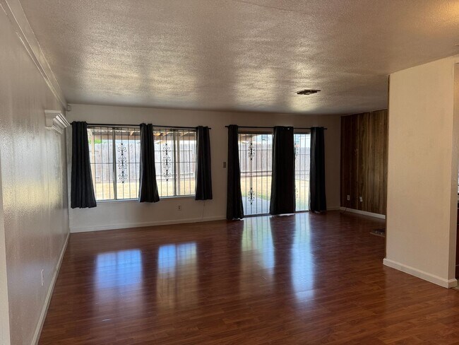 Building Photo - 8213 Diana Marie Dr