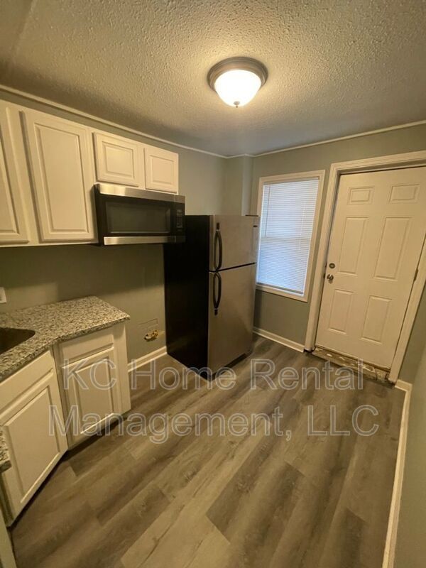Foto del edificio - 1108 W 41st Terrace