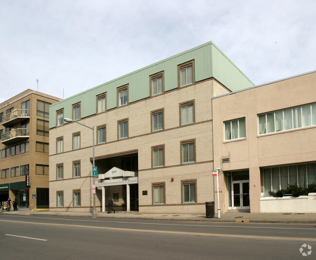 Foto del edificio - The Regency