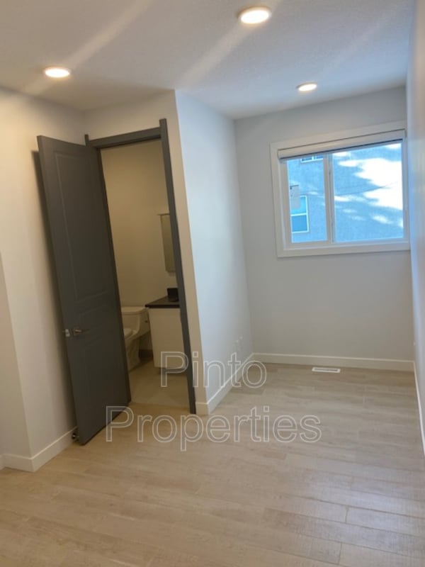 Building Photo - 10749-10786 86 Ave NW