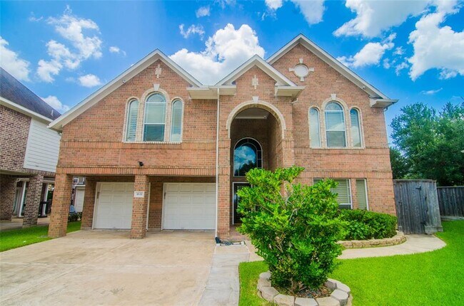 Building Photo - 1632 Lakeside Enclave Dr