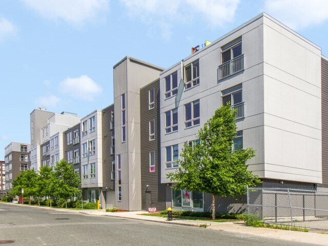 Foto del edificio - 75 Braintree St