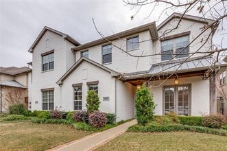 Building Photo - 6520 Del Norte Ln