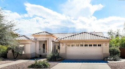 Building Photo - 685 W Estrella Dr
