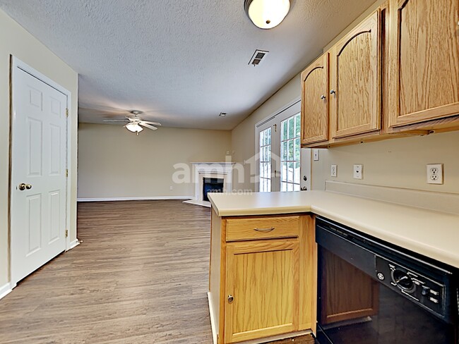 Building Photo - 4417 Oakbank Ln
