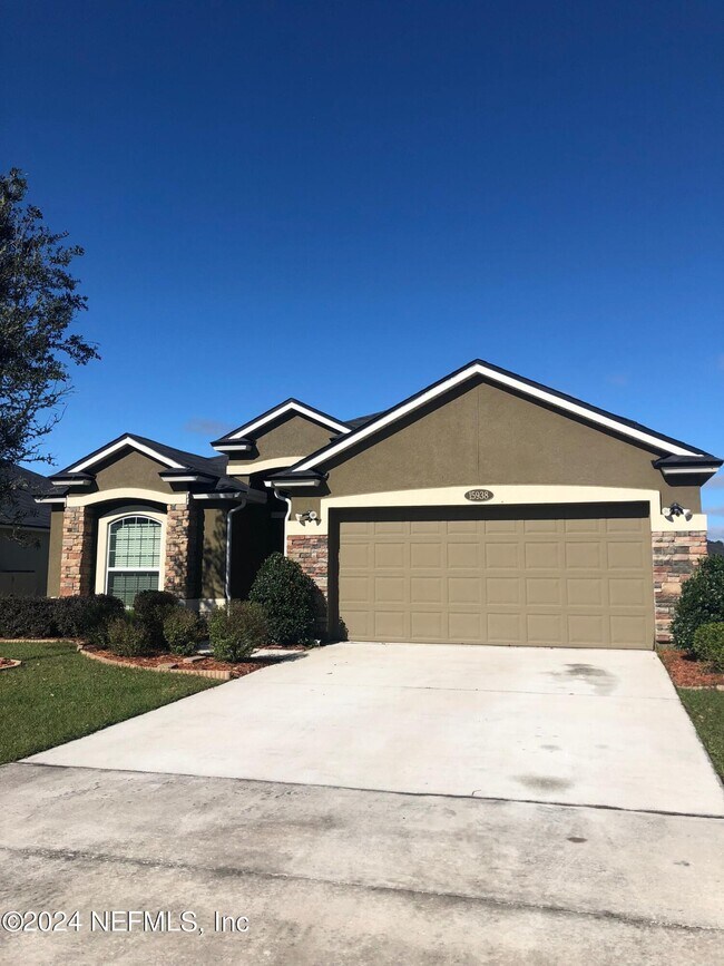 Building Photo - 15938 Bainebridge Dr