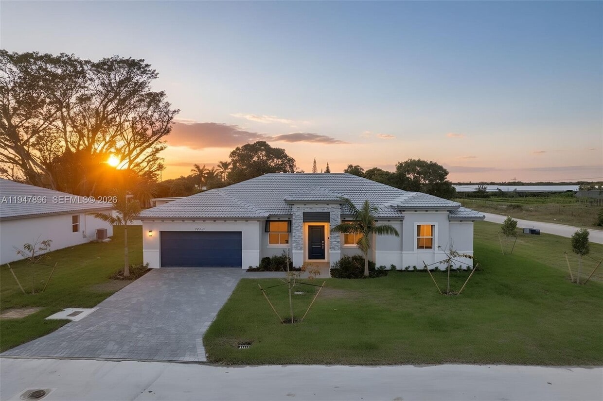 Photo - 27210 SW 159th Path Miami, FL 33031