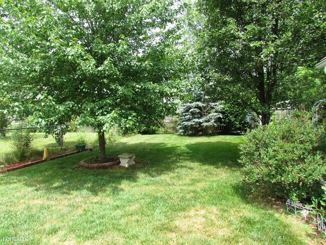 Building Photo - 3 br, 1 bath House - 207 E Forest Ave