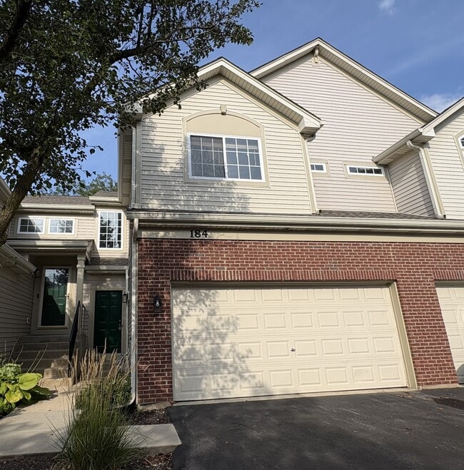 Building Photo - 184 Southwicke Dr