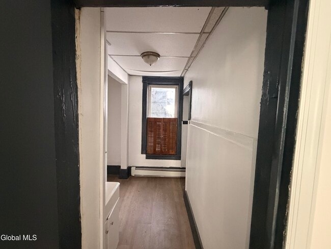 Building Photo - 51 Arch St