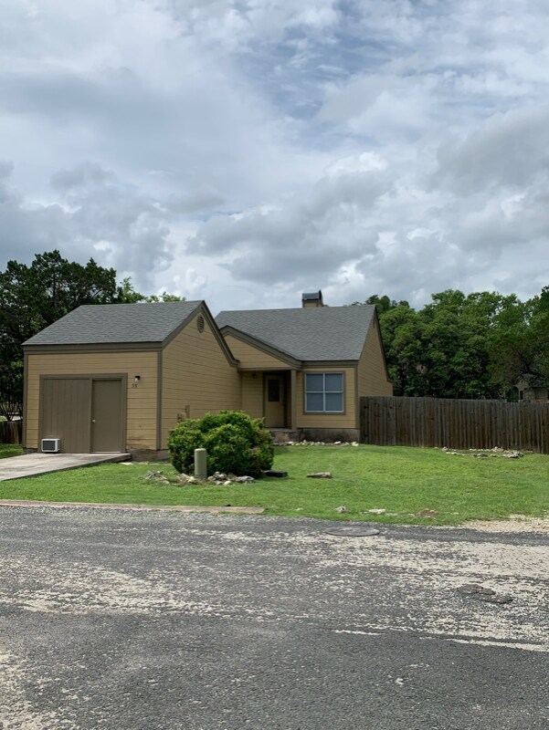 Building Photo - 35 Fallbrook Cir