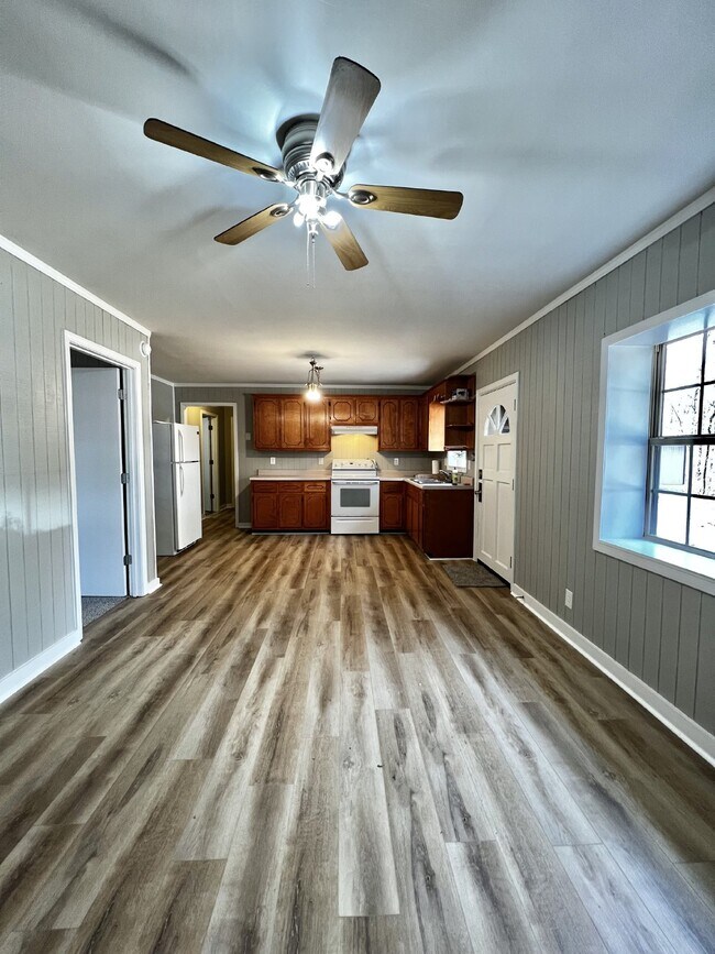 Foto del edificio - 2110 Buck Smith Hill Rd