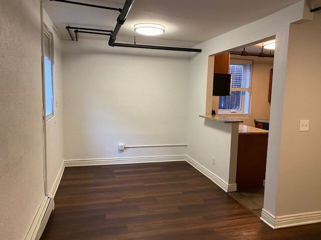Building Photo - 1470 Ivy St
