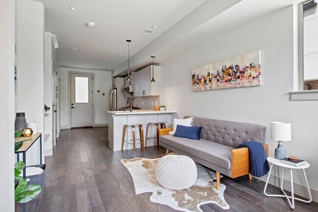 Building Photo - Beautiful Contemporary Home in Cherry Creek