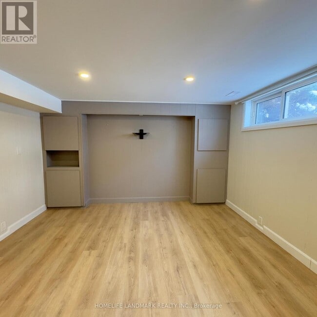 Building Photo - 25 Lynnbrook Dr