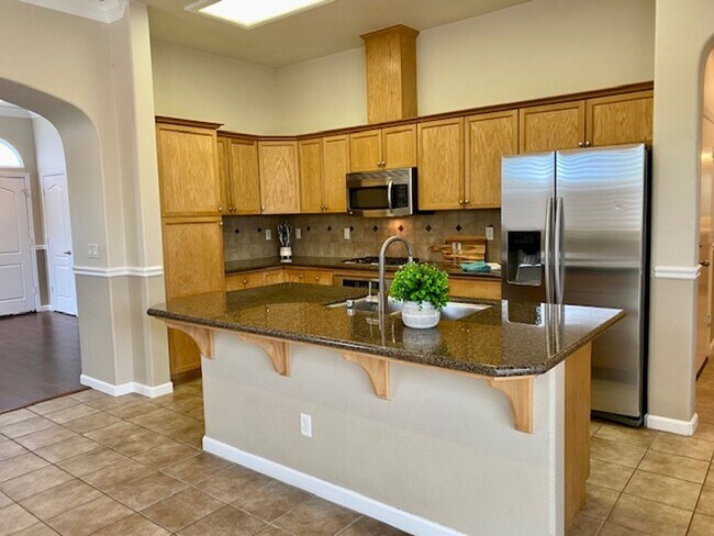 Foto del edificio - $2,295 Clovis, Harlan Ranch 3 Bedroom, Com...